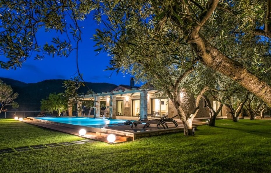 Artina Luxury Villa