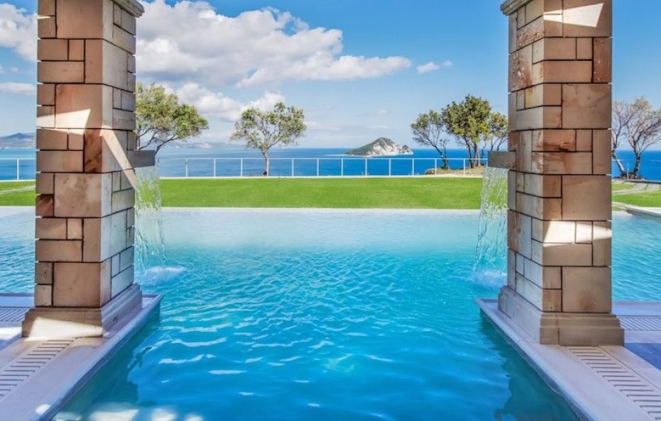 Artina Luxury Villa