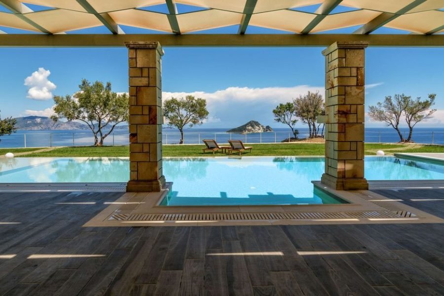 Artina Luxury Villa