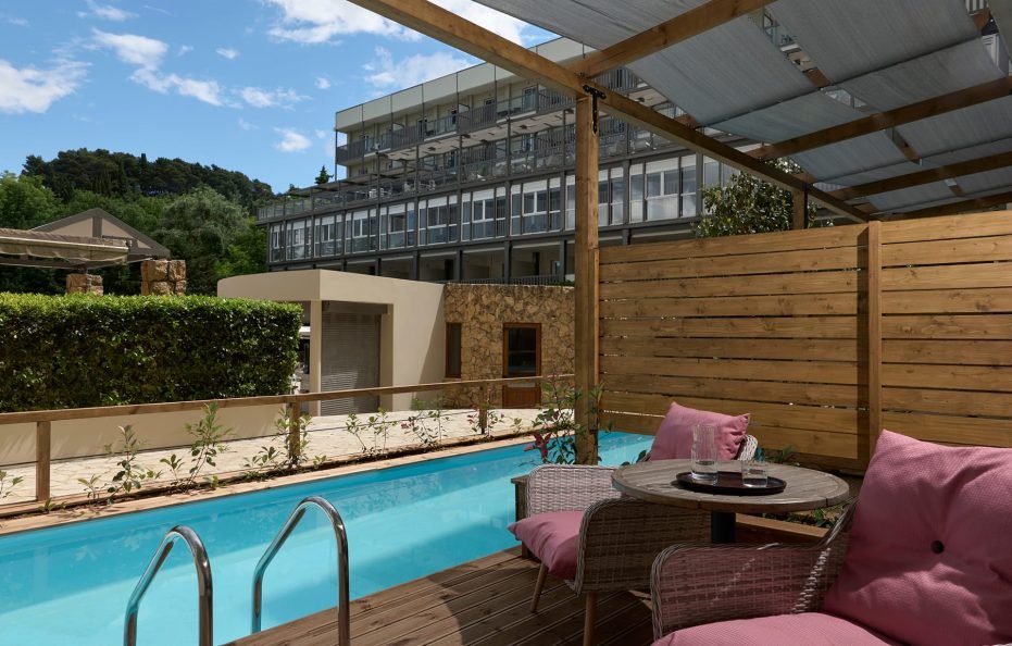 Double/Twin Room With Sharing Pool