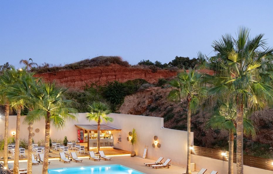 Sea View Hotel & Apartments