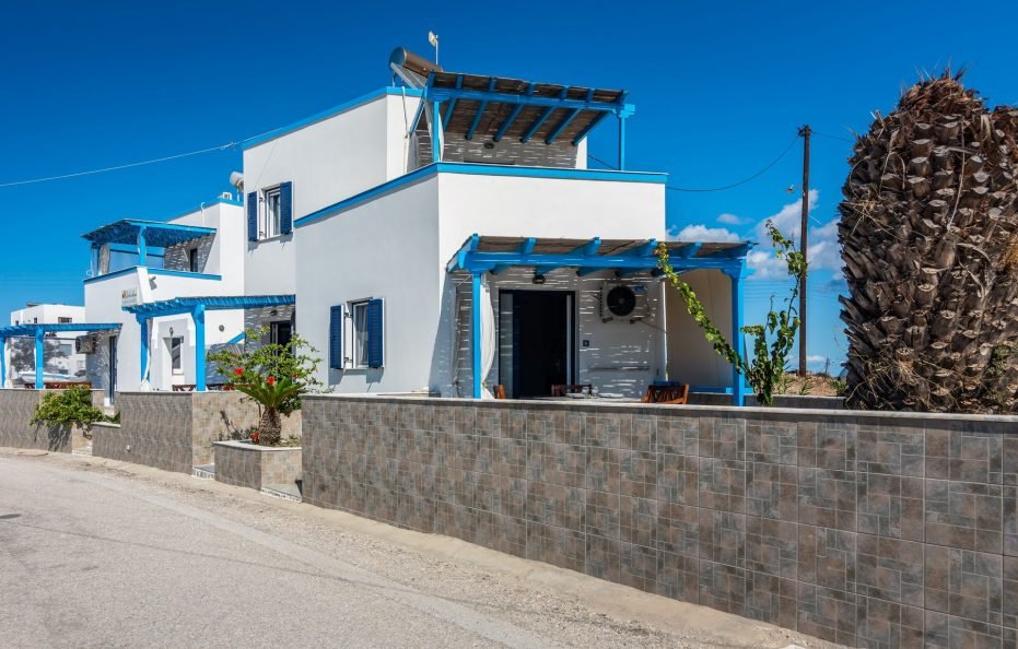 Heliovasilema Studios Milos