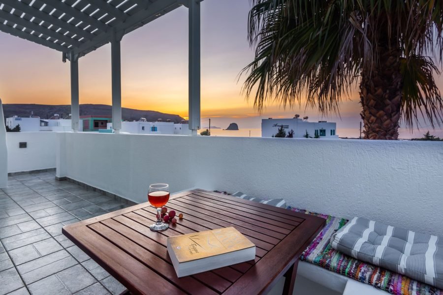 Michalis Studios Milos