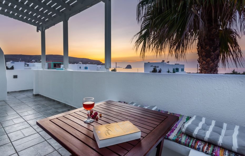 Michalis Studios Milos