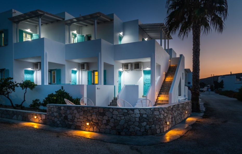 Michalis Studios Milos