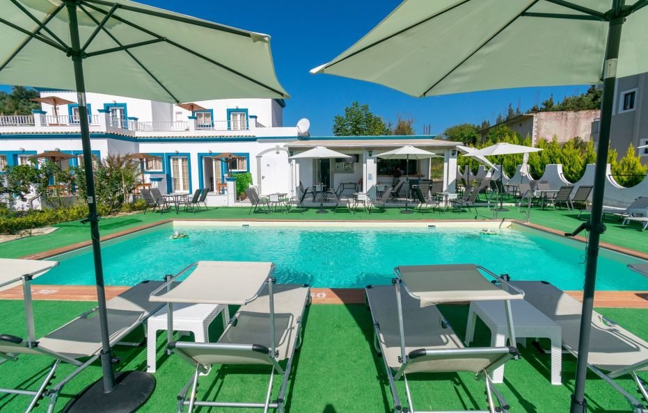 Akis Villa Studios & Apartments with Pool
