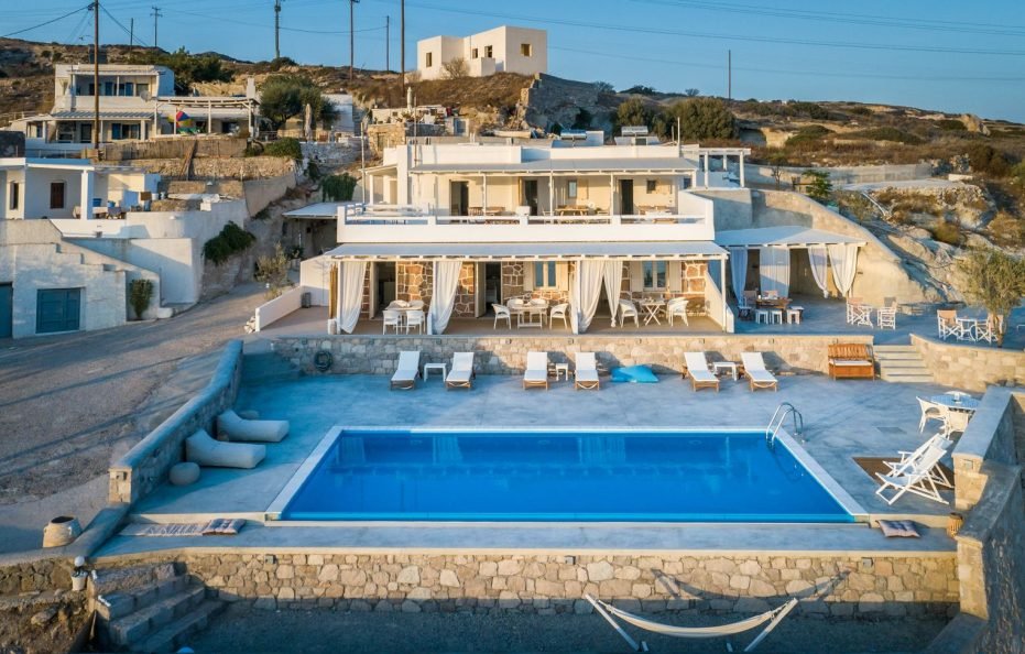 Anemi Suites