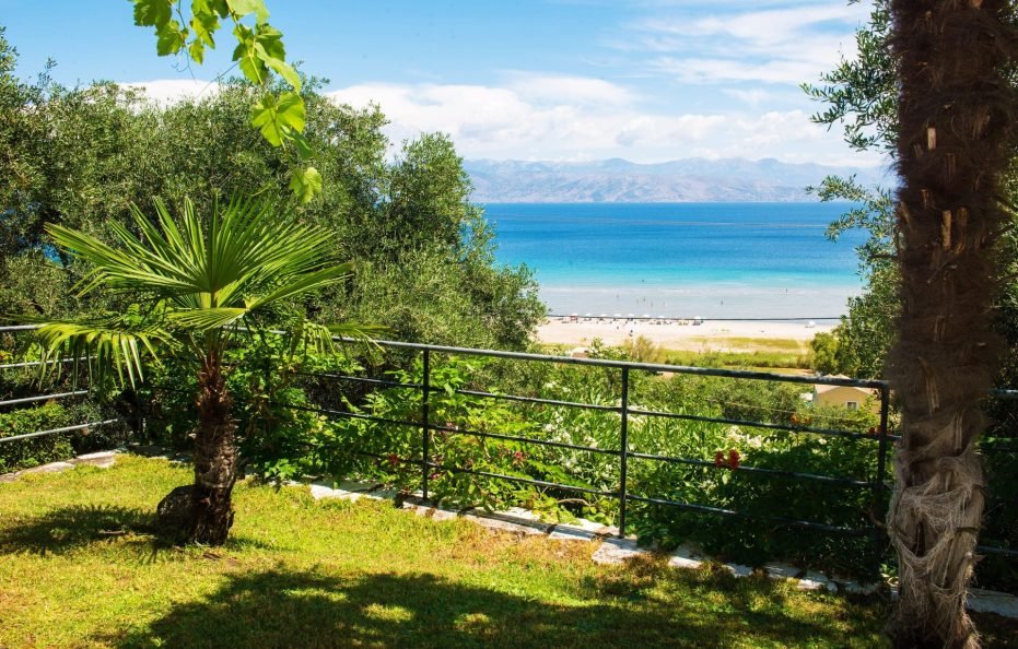 Dionysos Apartments