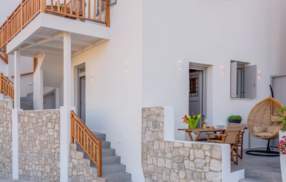 Esperanza Apartments