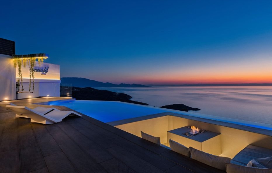 Emerald Villas & Suites