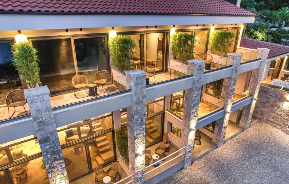 Essentia Luxury