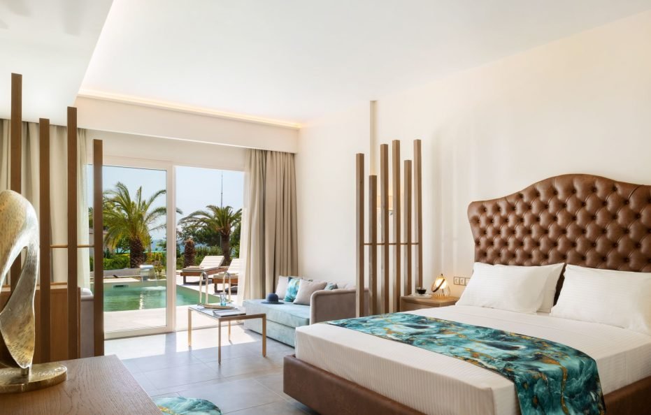 Front Suite with Private Pool