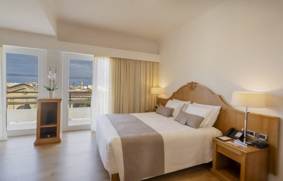 Executive Suite Old Town View