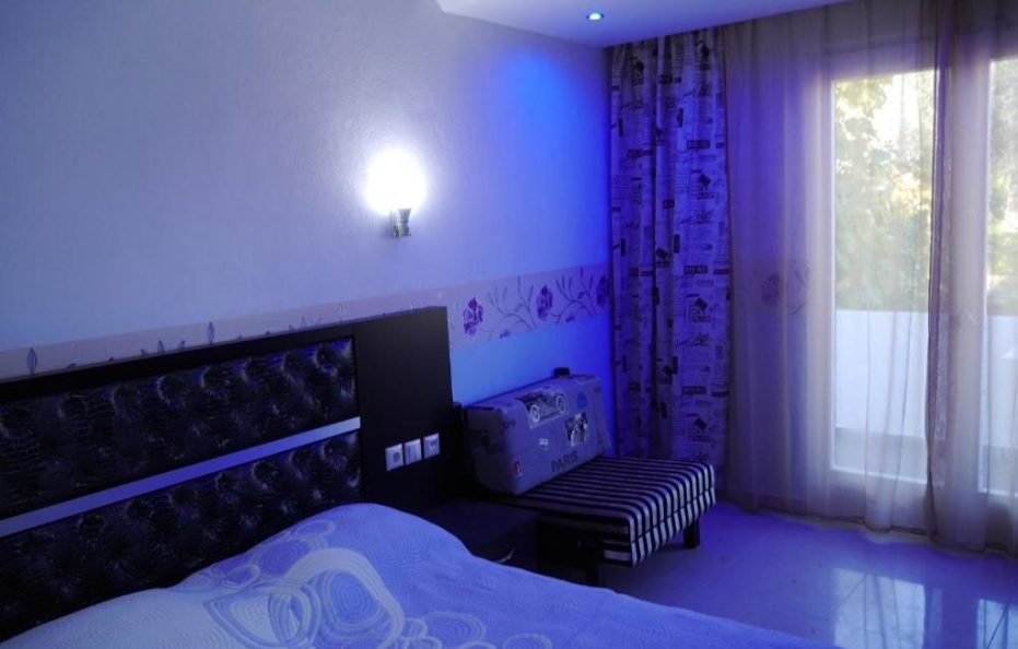 Standard Room with Mountain View