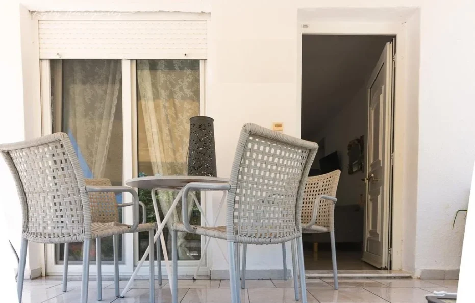 Alexandros Apartment