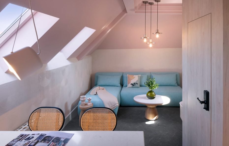 Luxury Penthouse Suite