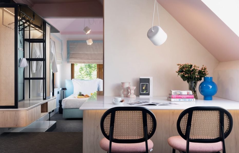 Luxury Penthouse Suite