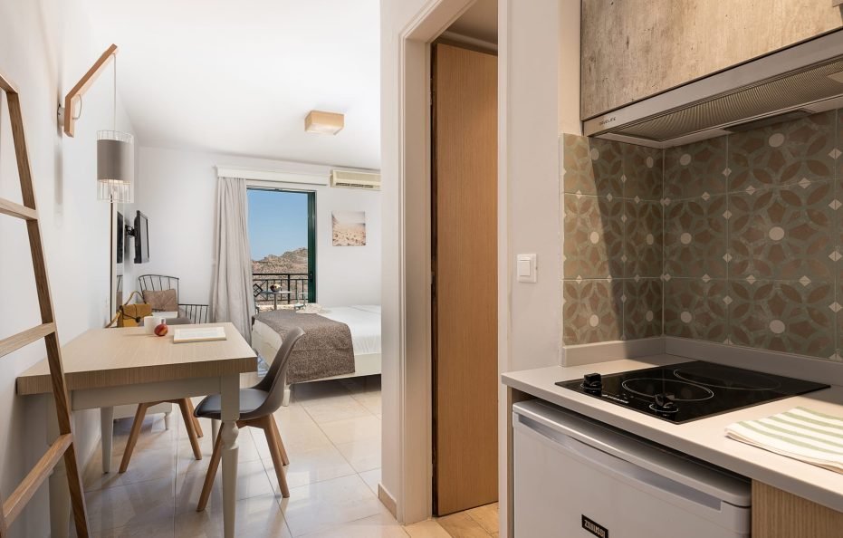 Studio Side Sea View