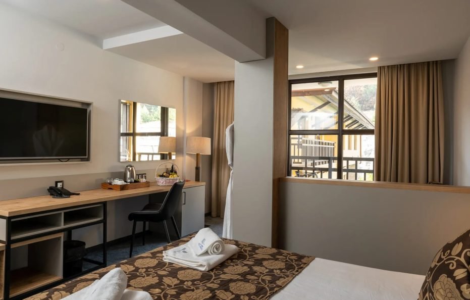 Double Deluxe Room