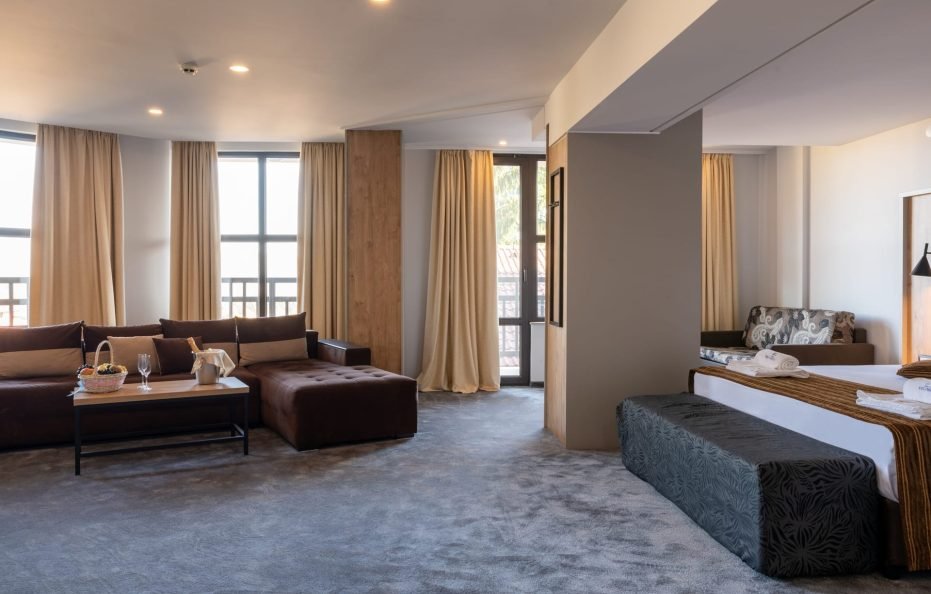 Junior Apartment
