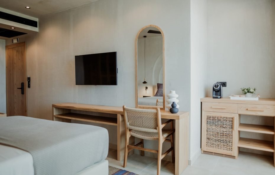 Deluxe Double Room with Balcony & Sea View