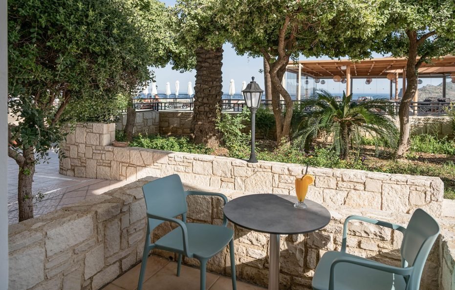 Studio Side Sea View