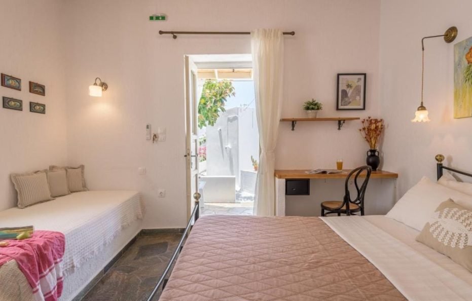 Anastasia Triple Room