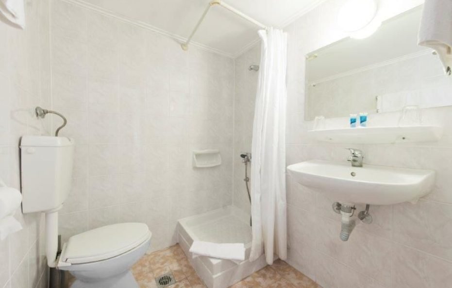 Standard Double Room with City View