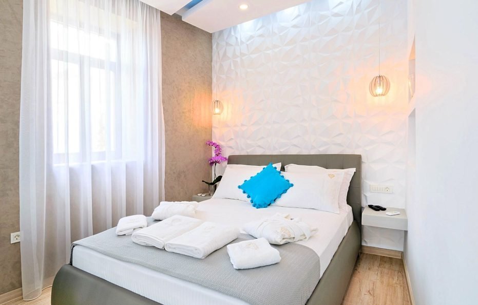 Deluxe Double Queen Room – Hope