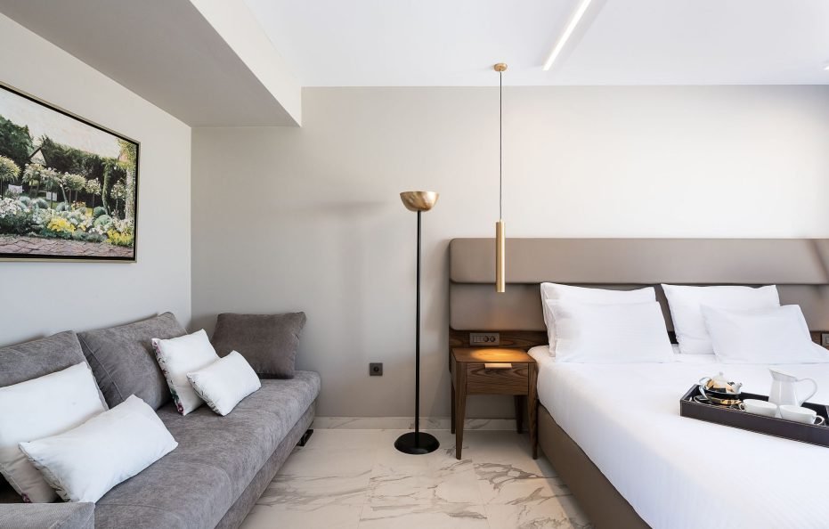Standard Room with side sea view