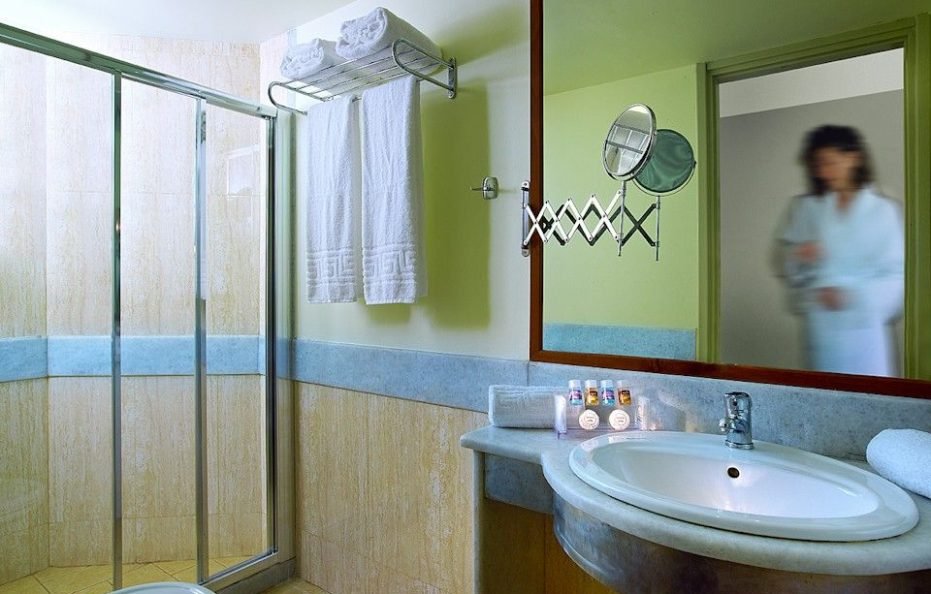 One Bedroom Apartment