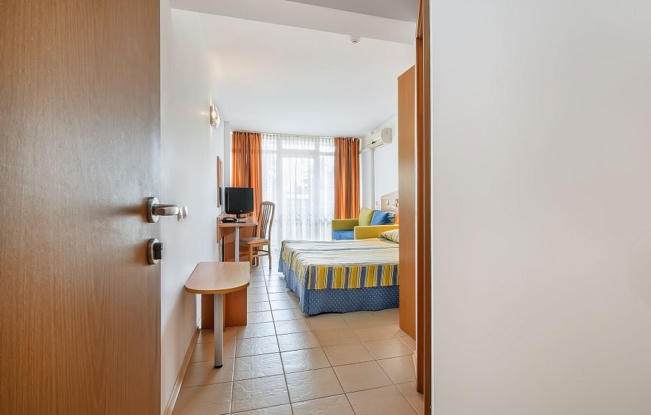 Family twin room