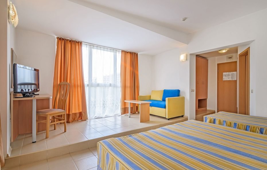 Triple room