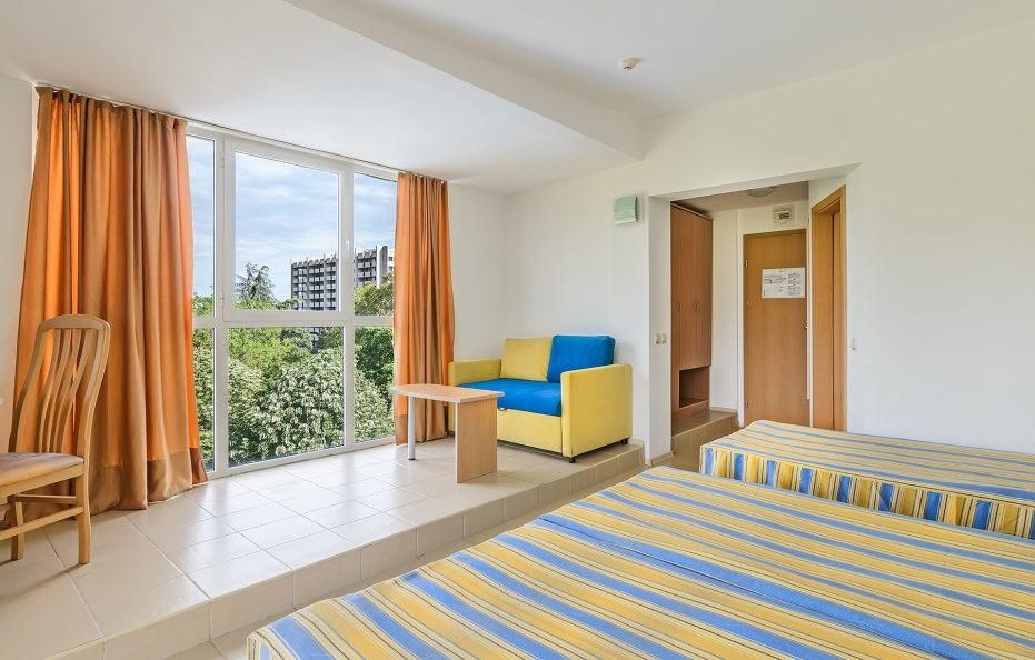 Triple room