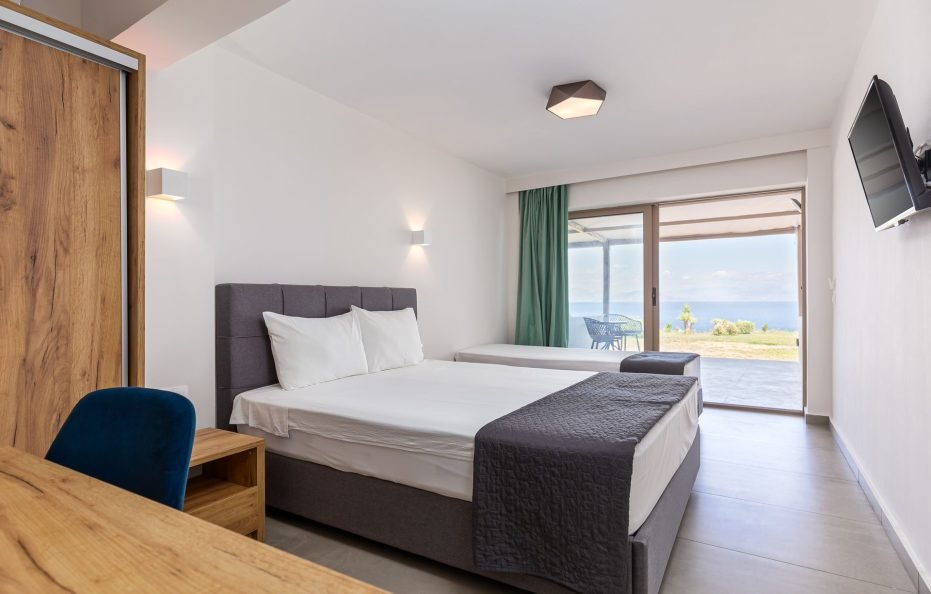 Deluxe Room with Sea View