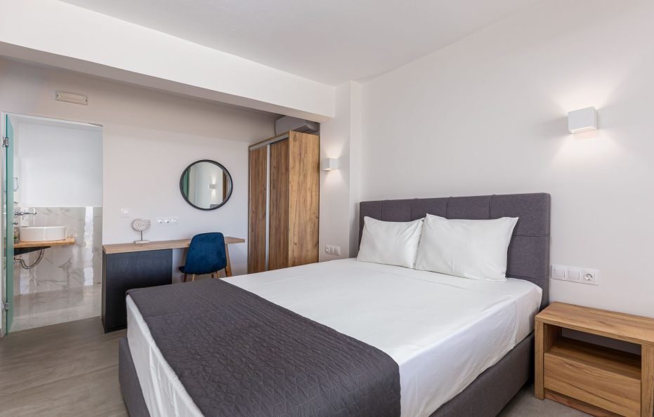 Deluxe Room with Sea View