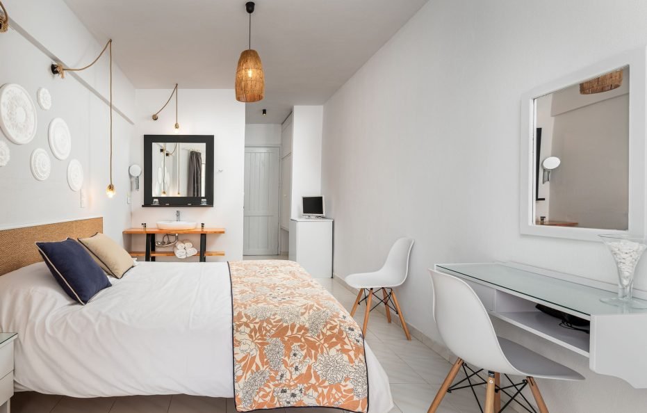 Friends & Family Sea View Room