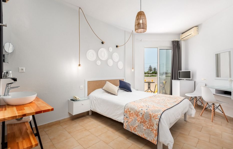 Elegant Double Room Sea View