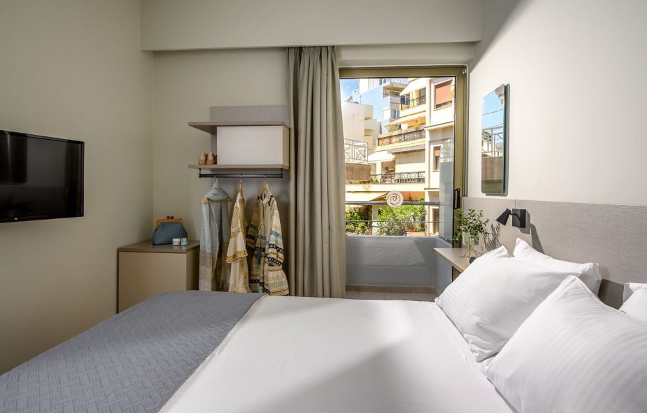 Double/Twin Room Standard (1-2 pax)