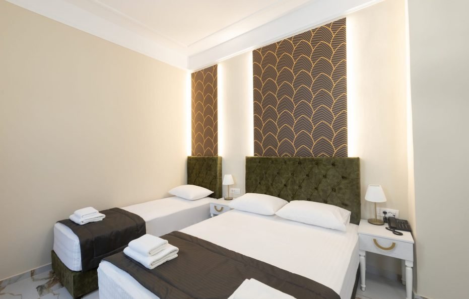 Triple Room