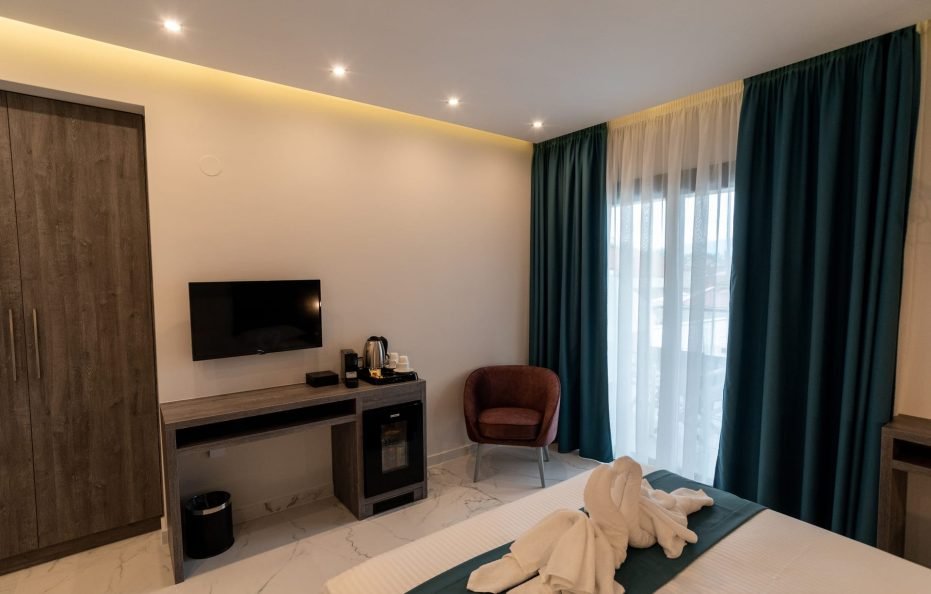 Superior Triple Room H