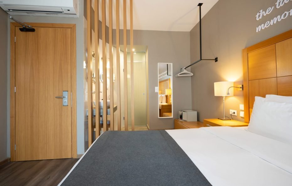 STANDARD room COCO-MAT with back view