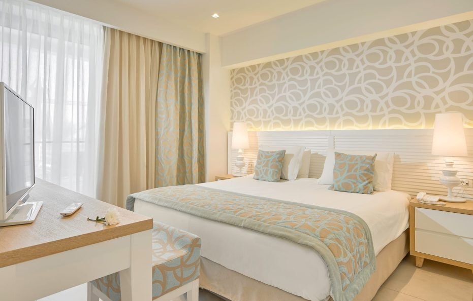 Junior Suite Private Pool (45 m2)