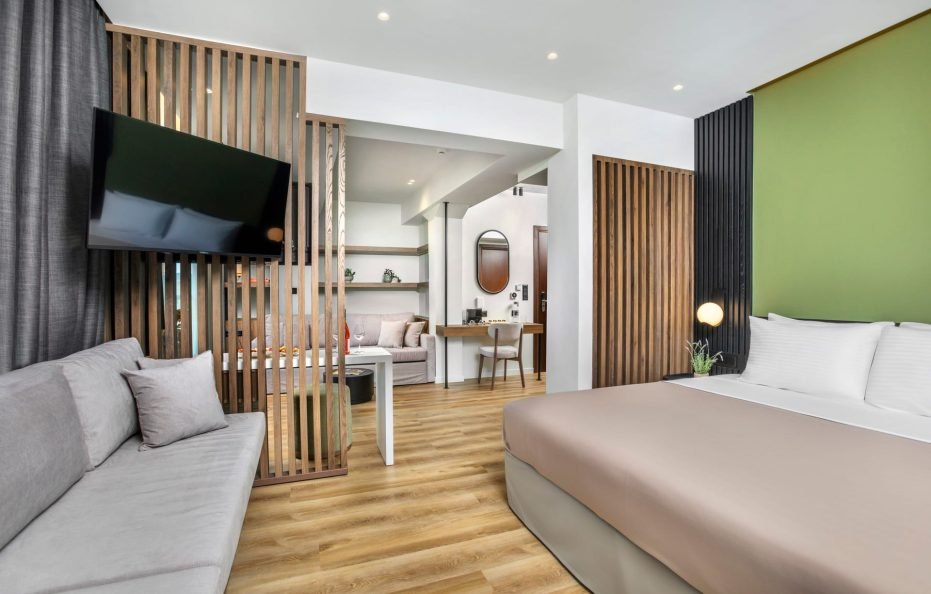 Rooftop Cocomat Suites