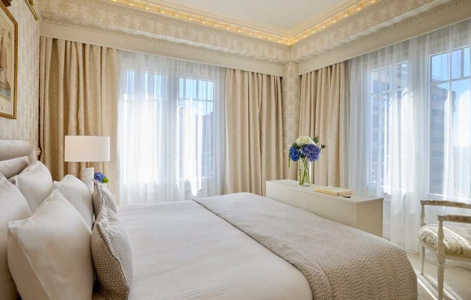 Deluxe Corner Suite with King Bed and Old Port View