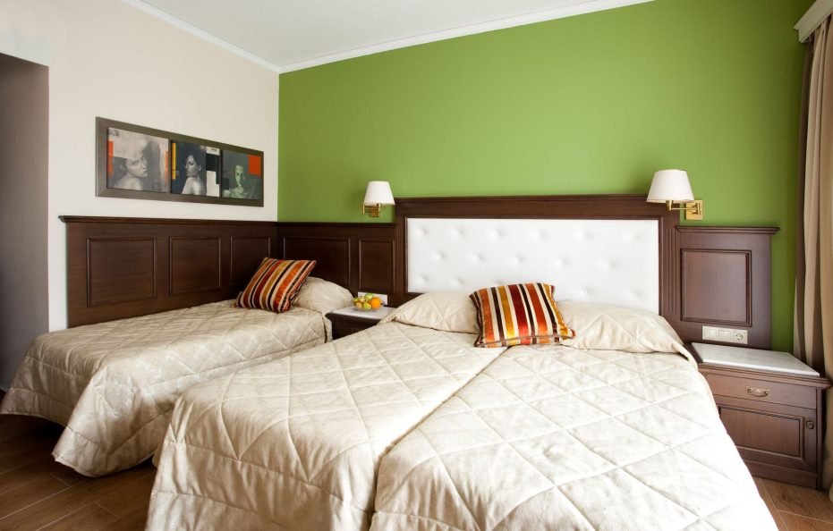 Triple Room (2 adults & 1 child)
