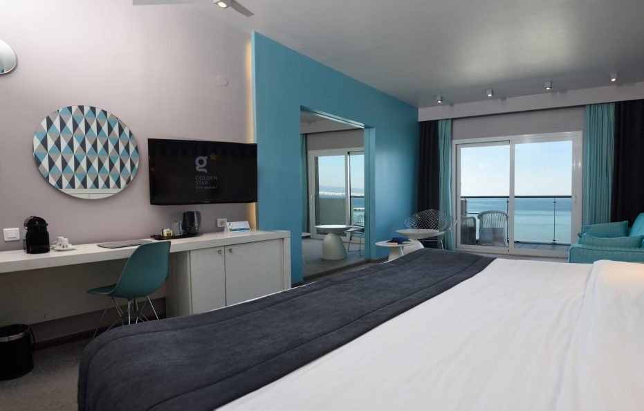 POSEIDON suite COCO-MAT with front sea view