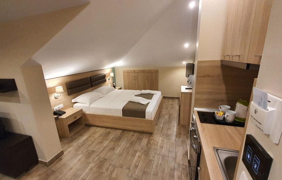 Deluxe Triple Attic room with balcony