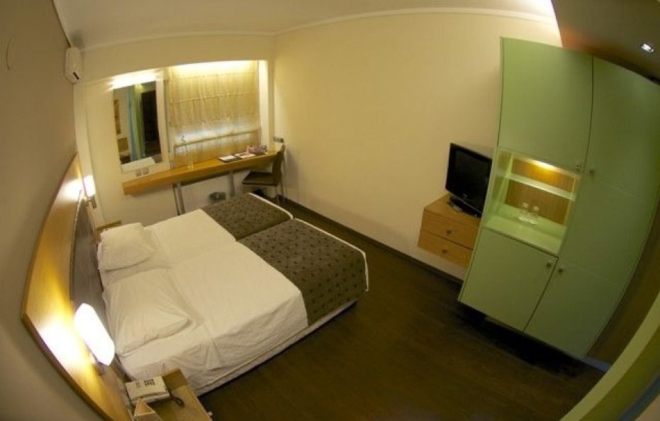 Connecting Elegant Room