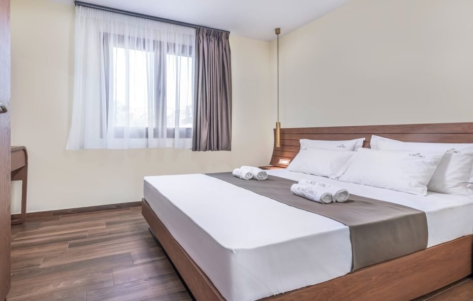 One Bedroom Apartment